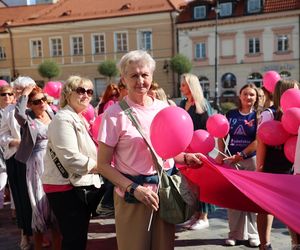 W centrum Lublina królował róż! Przez miasto przeszedł Marsz Różowej Wstążki