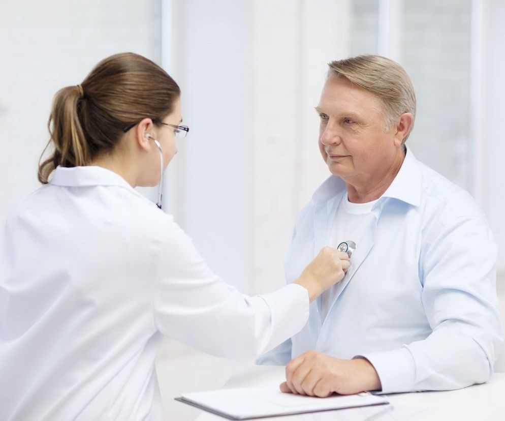 Zespół Lamberta-Eatona  to choroba mięśni, która prowadzi do ich osłabienia. Jakie są przyczyny zespołu Lamberta-Eatona? Jak rozpoznać objawy? Na czym polega leczenie?