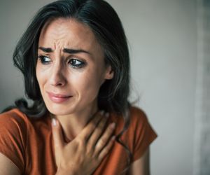 Jak odróżnić zawał serca od ataku paniki? Praktyczny przewodnik