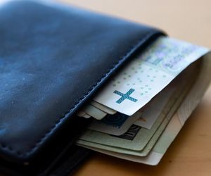 Mieszkaniec Stalowej Woli znalazł 12 tysięcy złotych. Nie uwierzysz, co zrobił potem