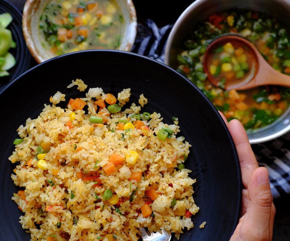 Syndrom smażonego ryżu może nawet zabić. Tak zmniejszysz ryzyko 