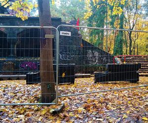 Porządkowanie terenu wokół wieży Quistorpa