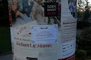 Zgierz. Kilkaset nekrologów dwóch radnych miejskich. To Przemysław Jagielski i Łukasz Frątczak [ZDJĘCIA].