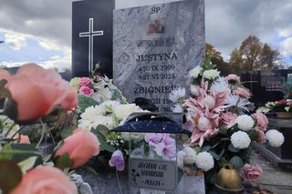 Justyna i Zbyszek zginęli z rąk Tadeusza Dudy. Pomnik na cmentarzu przypomina o horrorze