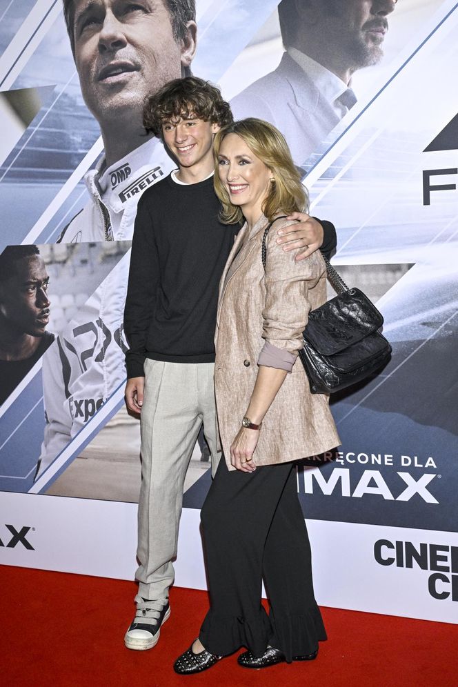 Anna Kalczyńska na premierze z 15-letnim synem. Panny będą się za nim uganiać!