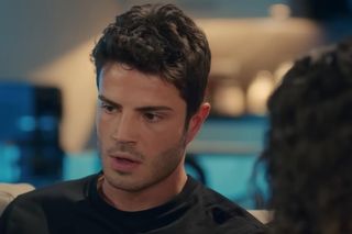 Miłość i nadzieja - Ege i Melis razem w łóżku Kuzeya 