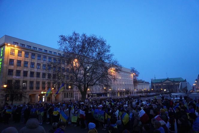 Manifestacja w trzecią rocznicę wybuchu wojny w Ukrainie