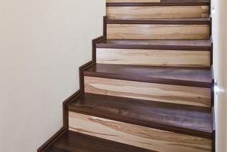 Drewniane stopnie na schody