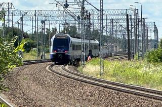 Pieszy śmiertelnie potrącony przez pociąg. Gigantyczne utrudnienia