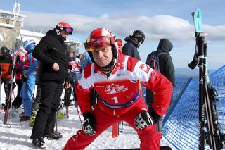 Prezydent Andrzej Duda podczas 10. edycji charytatywnych zawodów 12H Slalom Maraton Zakopane 2024 na Kasprowym Wierchu
