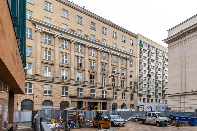 Kamienica na ul. Moniuszki 8 w Warszawie