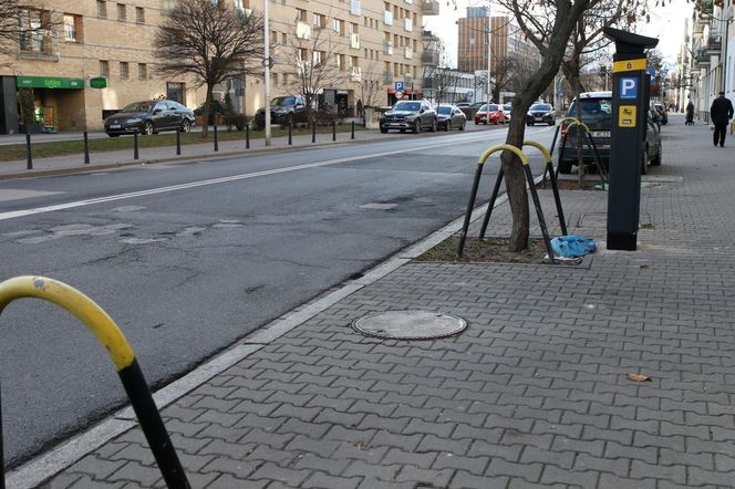  Strefa Płatnego Parkowania w Warszawie. Cud na Mokotowie. Tak wyglądał pierwszy dzień po włączeniu parkometrów