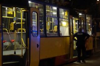 Warszawa. Pasażerka z COVID-19 w tramwaju! Ludzie uciekali w popłochu [ZDJĘCIA Z AKCJI]
