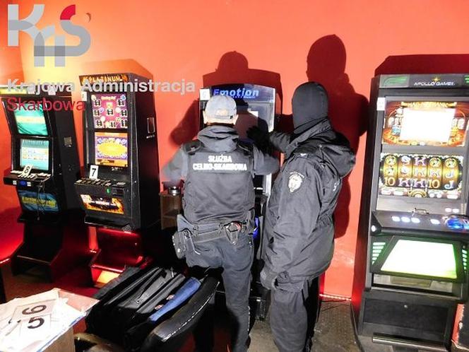 Pomorska KAS skonfiskowała automaty do nielegalnych gier hazardowych