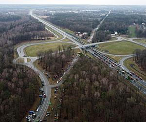 Protest rolników 20 lutego w okolicach Kraśnika. Tak blokują S19