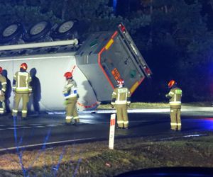 Przewalona cysterna z azotem w Skuszewie.