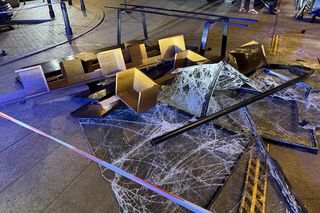 Warszawa. Totalna demolka. Audi wjechało w restaurację 