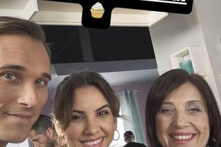 M jak miłość. Iwona (Hanna Śleszyńska), Aneta (Ilona Janyst), Olek (Maurycy Popiel)