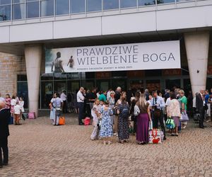 Kongres Świadków Jehowy w Częstochowie. Zdjęcia z soboty 26 lipca 2025