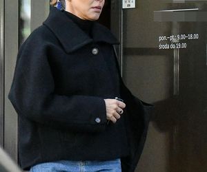 Katarzyna Warnke na giga obcasach łamie przepisy