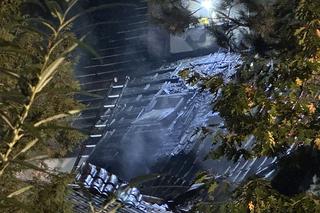 Wielka akcja strażaków pod Pruszkowem. Dom płonął na oczach mieszkańców