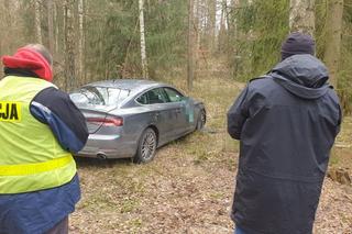 W lesie znaleźli skradzione Audi A5. Za kierownicą spał... złodziej! [ZDJĘCIA]