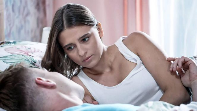 Pierwsza miłość odc. 4085. Ania (Anna Pentz), Kamil Biały (Igor Paszczyk)