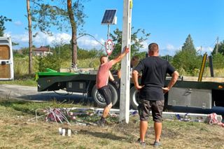 Grochowe. Troje nastolatków zginęło w wypadku. Uderzył w nich nietrzeźwy kierowca [ZDJĘCIA].