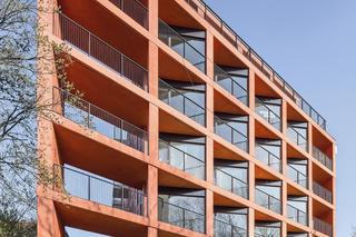 Blok Sprzeczna 4 w Warszawie