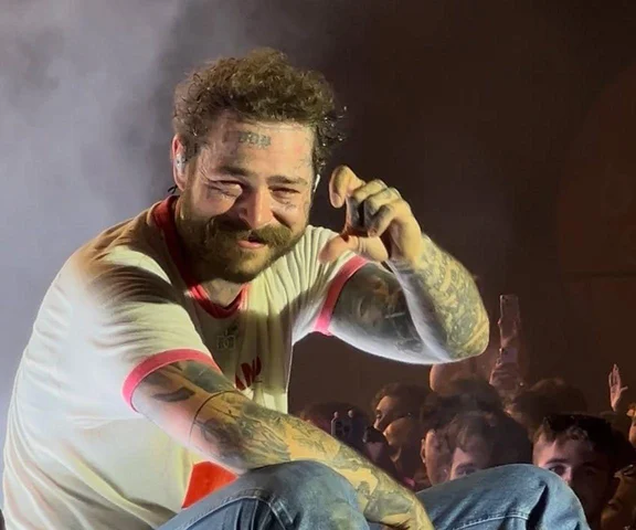 Post Malone w koszulce z flagą Polski. Tak się zaprezentował 