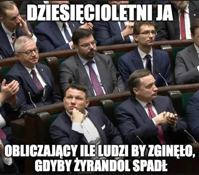 Cała Polska śledzi obrady Sejmu. Te memy rozbawią cię do łez!