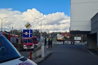 Akcja straży pożarnej obok salonu masażu w Kielcach