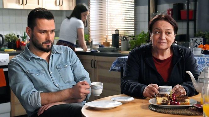 Barwy szczęścia odc. 3044. Bogusia (Halina Bednarz), Damian (Michał Lesień-Głowacki)