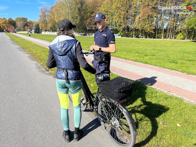  Rowerzysta na drodze 