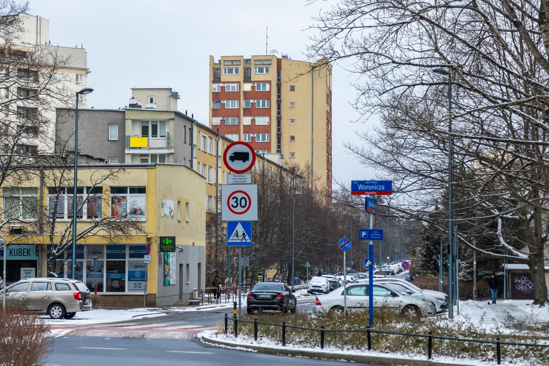 "Dom samotnych" na Etiudy Rewolucyjnej 9 w Warszawie