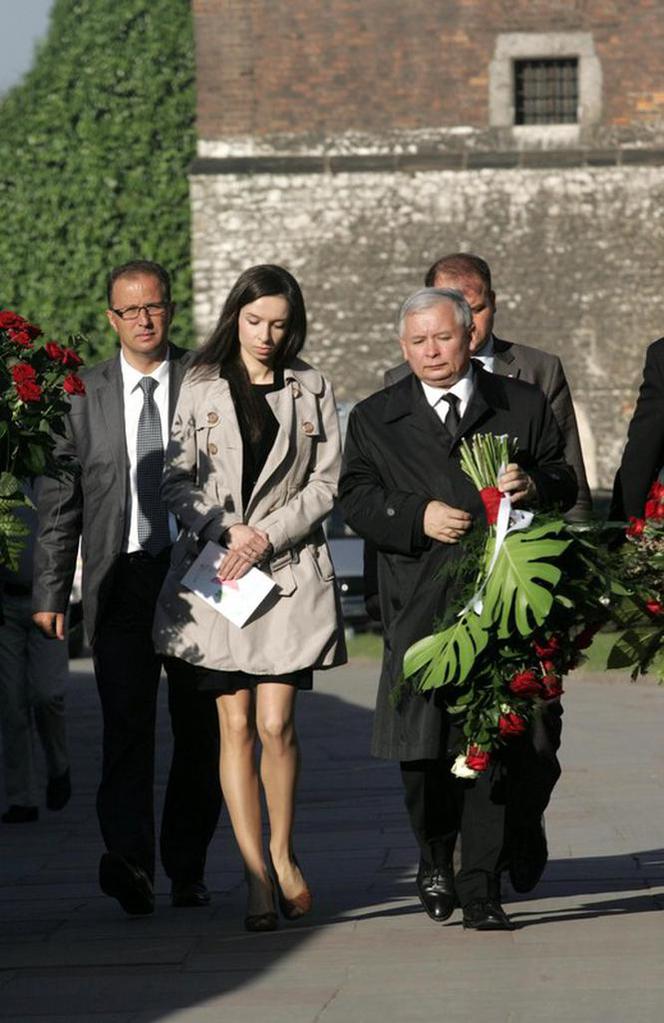 Jarosław i Marta Kaczyńscy odwiedzili grób prezydenckiej pary 