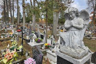 Wzgórze Anielskie na Cmentarzu Farnym w Białymstoku