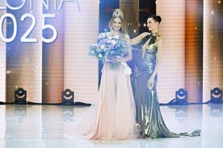 Maja Klajda, Maja Todd