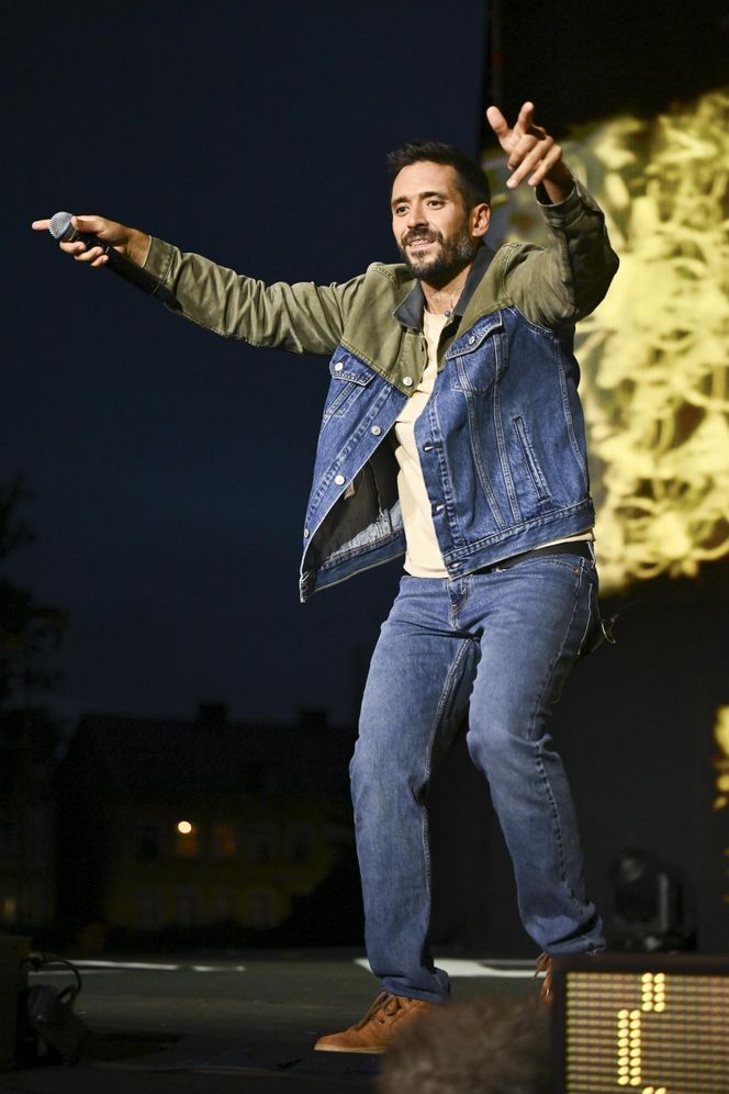 Dawno niewidziany Mesajah wziął ślub. Gwiazdy pospieszyły z gratulacjami