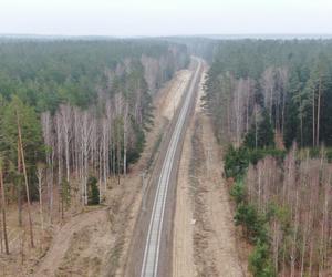 Podróż koleją z Ełku do Olsztyna będzie krótsza. Pociągi pojadą z prędkością nawet 160 km/h!