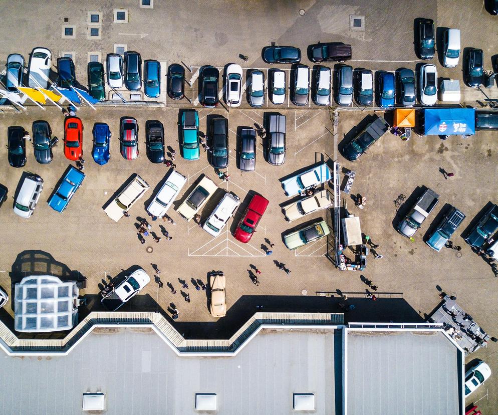 PKP wybuduje parkingi przy dworcach kolejowych w regionie
