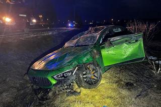 Mercedes AMG rozbił się pod Kutnem! Auto kosztuje milion złotych