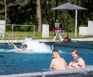 Kultowa Fala w Chorzowie otwarta po 10 latach, ale tłumów nie było