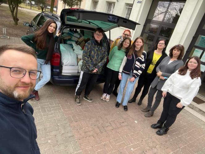 Poseł Szramka pomaga uchodźcom 