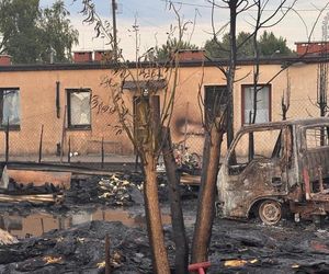 Potężny pożar w Żorach. Seria wybuchów butli gazowych i ewakuacja mieszkańców. Zatrzymano jedną osobę