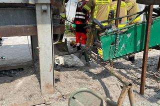 Maszyna wciągnęła rękę młodej kobiety! Makabryczny wypadek w Gołuchowie