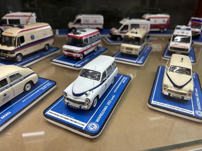 Miniaturowe samochody w Miasteczku Galicyjskim w Nowym Sączu