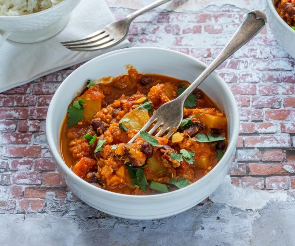 Wegańskie curry w pół godziny. Idealne połączenie pikanterii ze słodkością