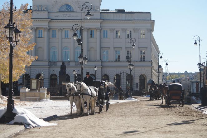 Gwiazdy marzną na planie "Lalki"
