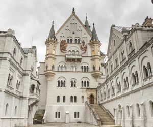 Zamek Neuschwanstein w Bawarii